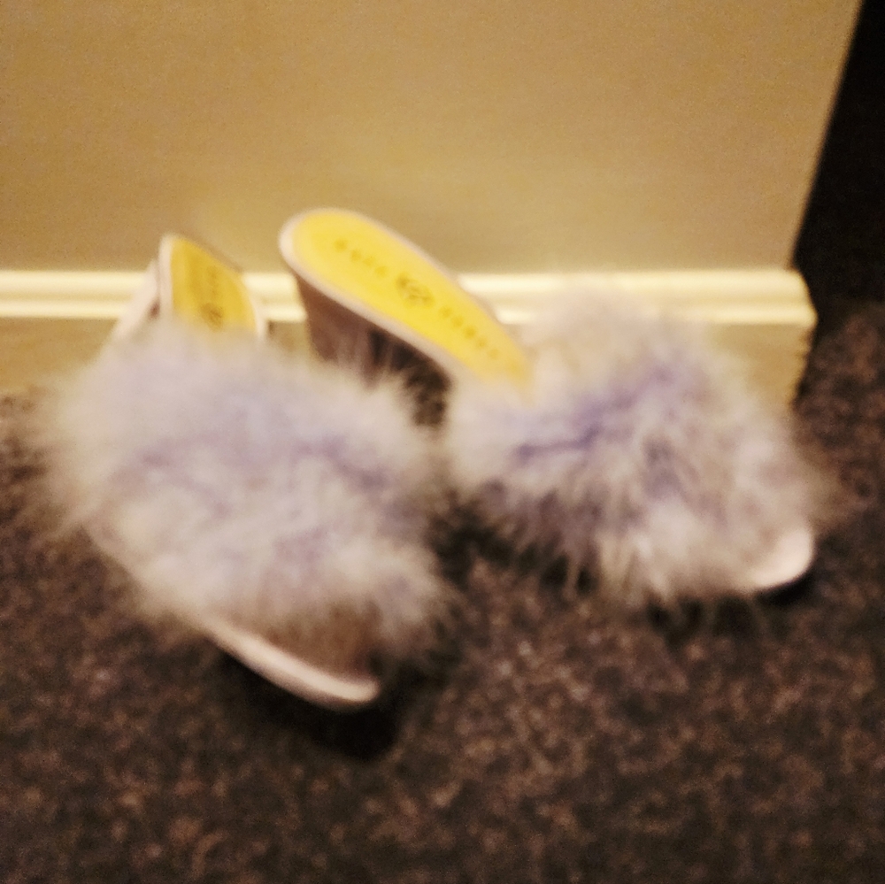 Katy Perry, Lavender Feather Mules Size 11 (41.5) - Picture 4 of 6